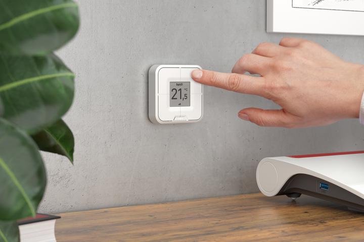 Actual product image FRITZ! DECT 440 International (Switch, Remote Control, Remote Control for Smart Local Network, Co