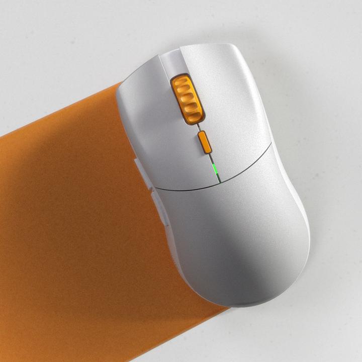 Actual product image Glorious Series One Pro (Wireless, Cable)