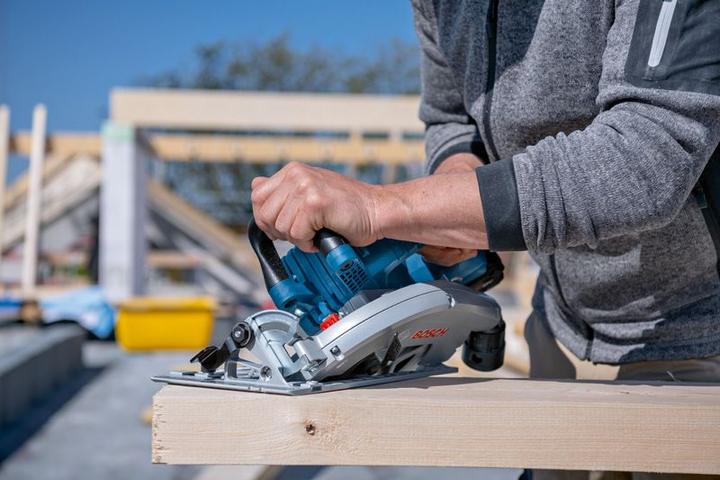 Actual product image Bosch Professional GKS 18V-70 L