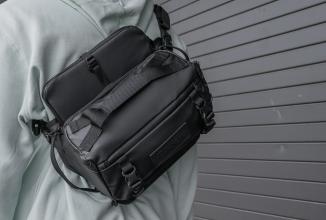 Actual product image Wandrd Laptop Case 16, Yuma Tan (16")
