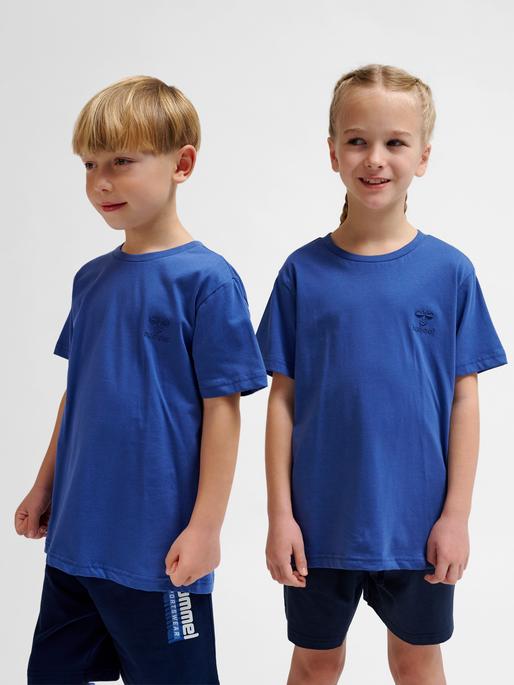 Actual product image hummel hmlTRELLE T-SHIRT S/S (104)