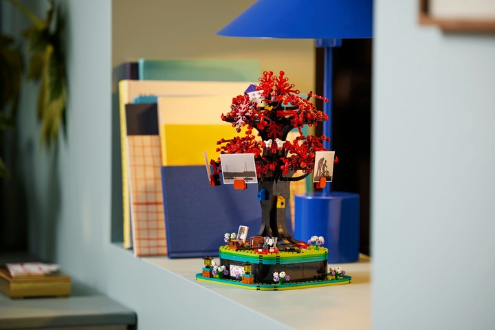 Immagine prodotto LEGO Albero genealogico delle idee (21346, LEGO Ideas, Set LEGO rari)