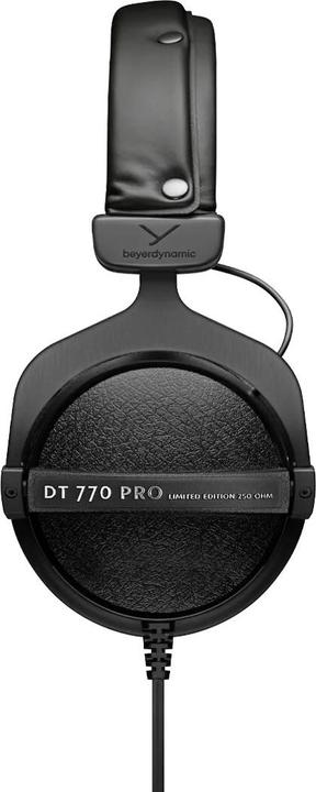 Actual product image Beyerdynamic DT 770 Pro Black Limited Edition (No noise cancelling, Cable)