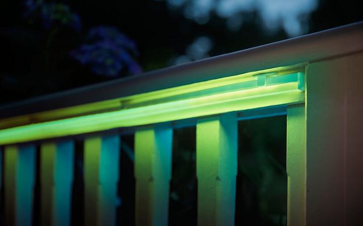 Produktbild Philips Hue LED Stripe Lightstrip Outdoor (DE Stecker) (Mehrfarbig, 200 cm, Outdoor)