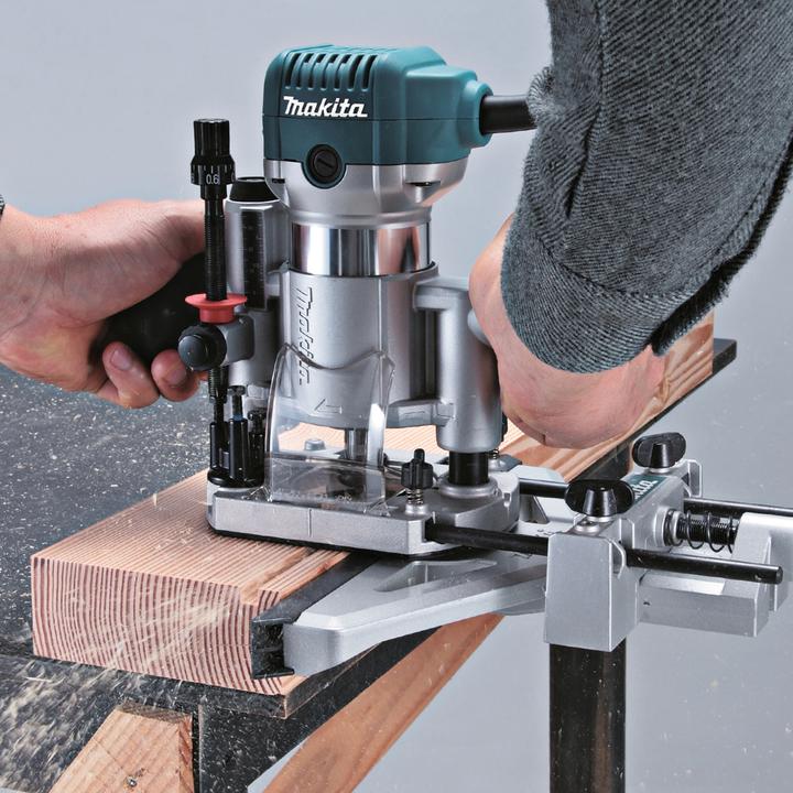 Actual product image Makita RT 0700