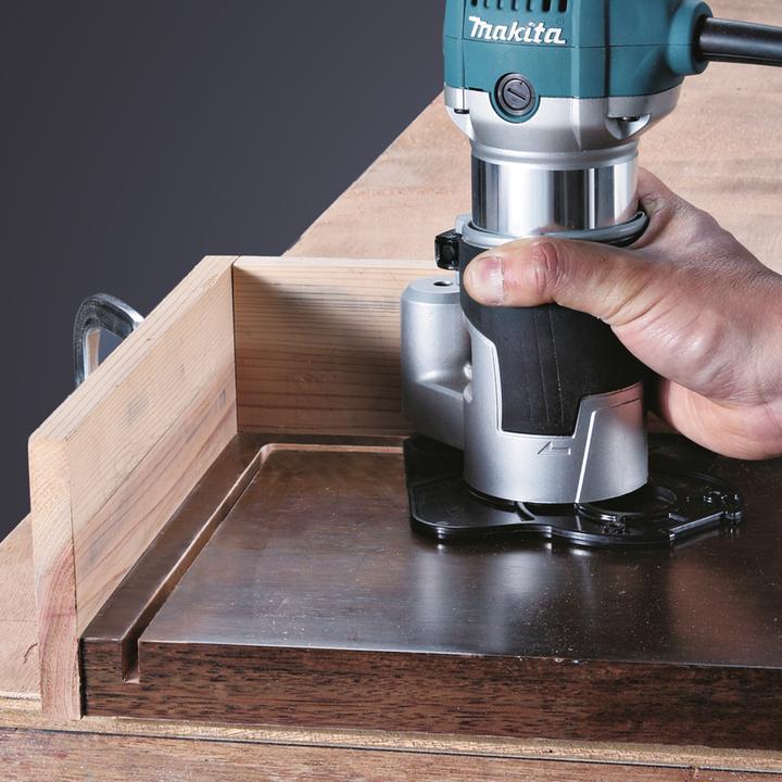 Actual product image Makita RT 0700