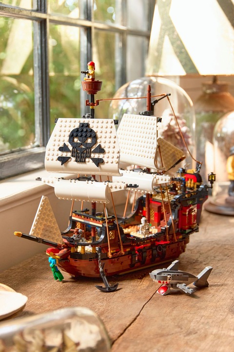 Produktbild LEGO Piratenschiff (31109, LEGO Creator 3-in-1)