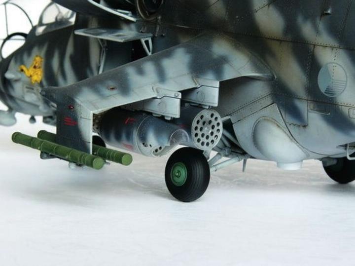 Actual product image Trumpeter Mil Mi-24 V Hind-E