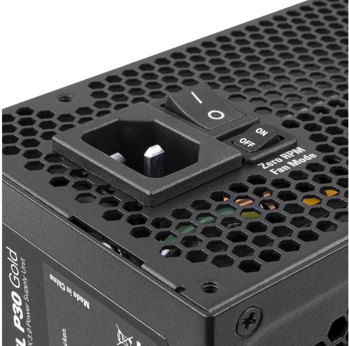 Produktbild Sharkoon REBEL P30 Gold 1000W ATX3.0 (schwarz, 4x PCIe, Kabel-Management, 1000 Watt) (1000 W)