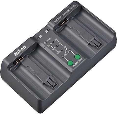 Productafbeelding Nikon MH-26a met adapter BT-A10 (Batterijlader voor camera)