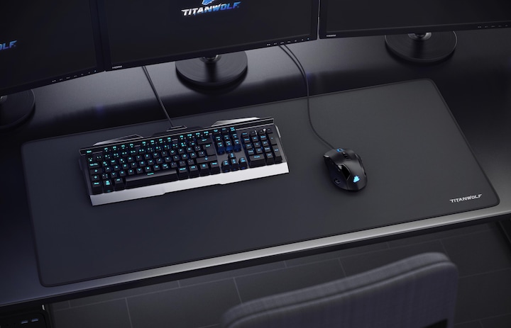Produktbild Titanwolf Gaming Mauspad, XXL Speed Gaming Mausmatte / Extragrosse Fläche von 900 x 400mm, Logo (Wide)