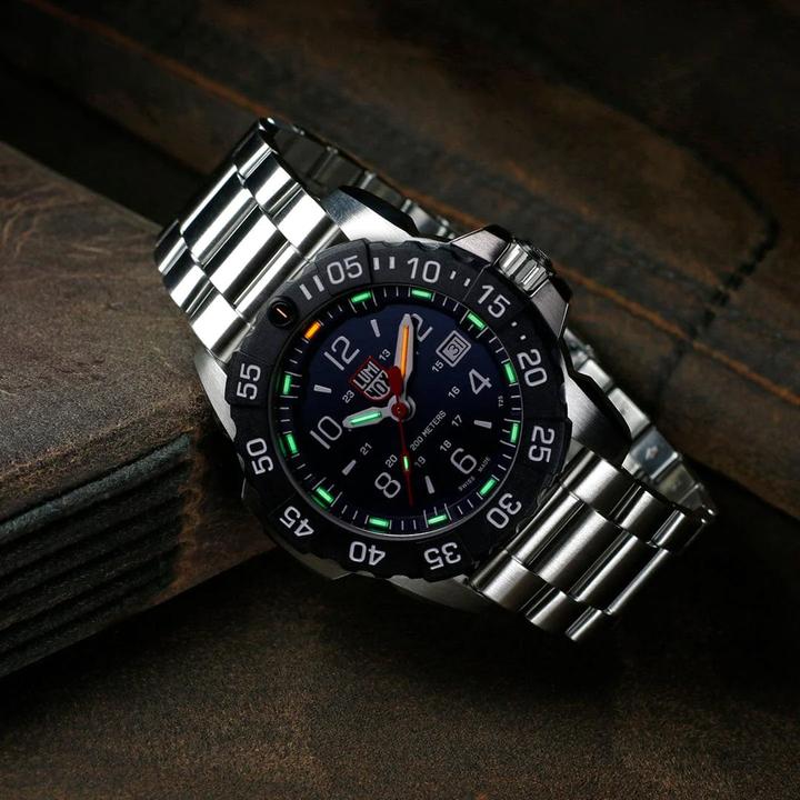 Immagine prodotto Luminox Navy Seal 3250 Series (Orologio sub, 45 mm)