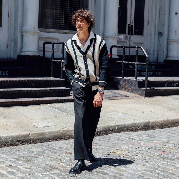 Productafbeelding G-Shock GM-2110D-2AER kleurenwijzerplaat serie (Analoog horloge, Digitaal horloge, 44 mm)