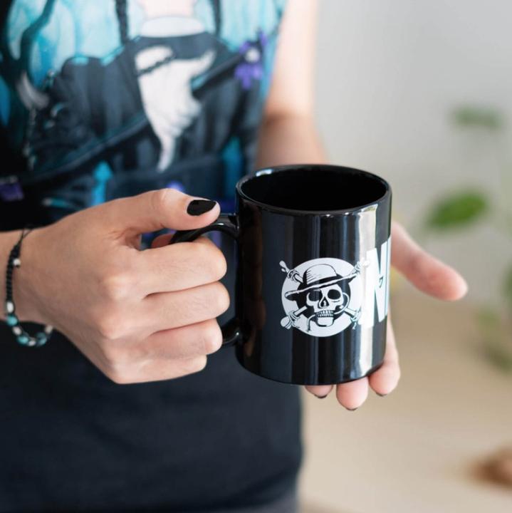 Produktbild Grupo Erik ONE PIECE NETFLIX - Logo - Mug 350 ml (350 ml, 1x)
