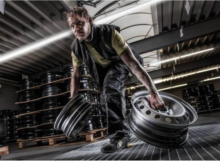 Actual product image Puma Amsterdam (S3, 46)