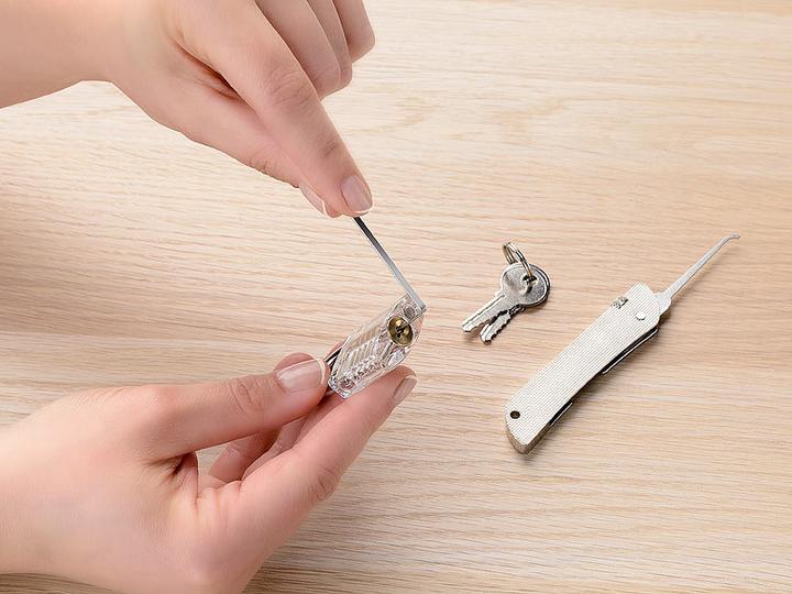 Actual product image AGT Lockpick set