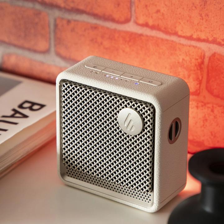 Productafbeelding Edifier ES20 Bluetooth Speaker (beige) (15 h)