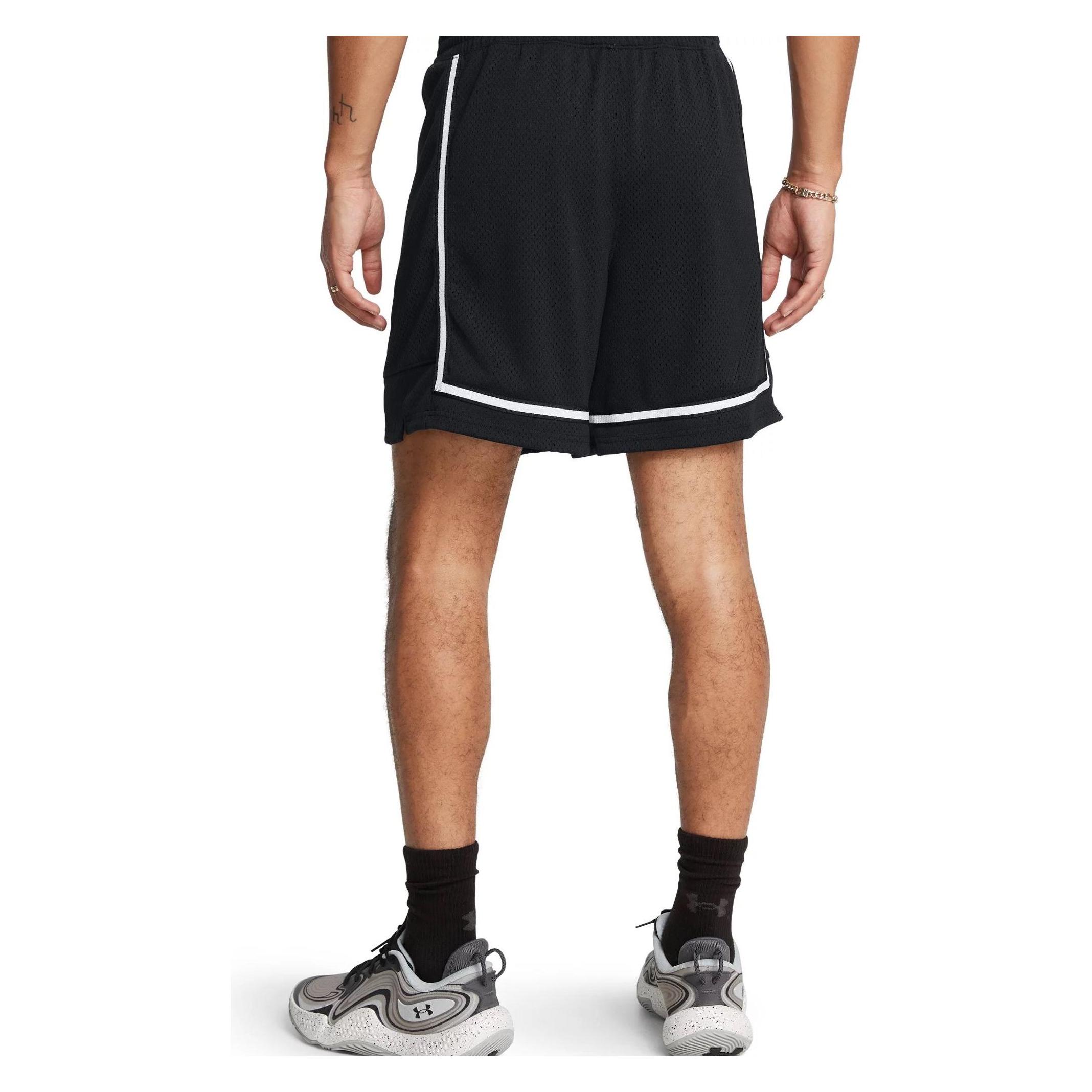 Under Armour, Herren, Sporthose, Ua Zone Pro 7In Mesh Short (L, M, S, Xl, Xxl), Schwarz