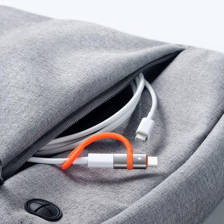 Actual product image Mcdodo Lightning to USB-C adapter (Lightning, USB-C)