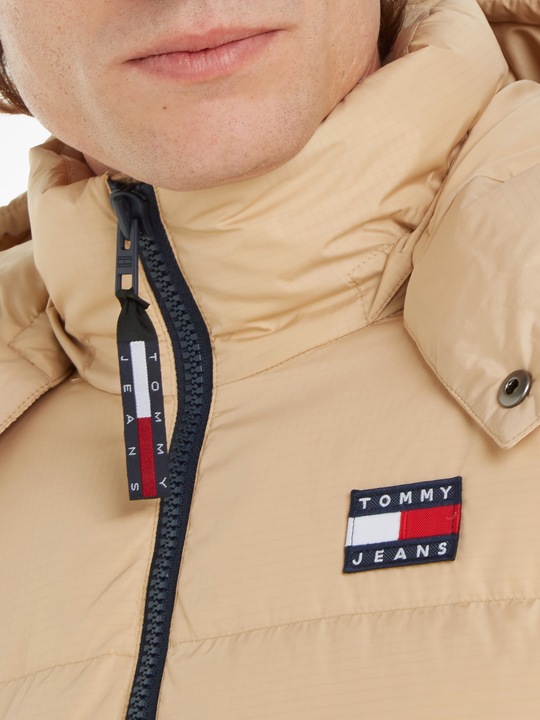 Actual product image Tommy Jeans Alaska (L)