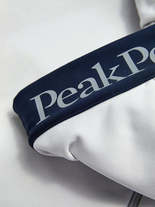 Actual product image Peak Performance Rider Essentials Zip Hood (M)