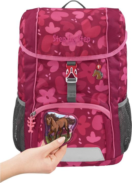 Step by Step Wild Horse Nora