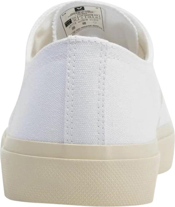Actual product image Veja Wata II Low (38)