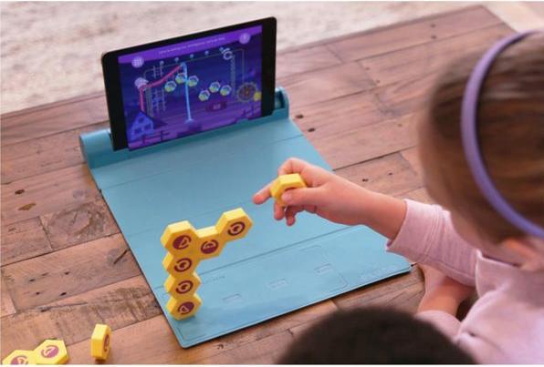 Actual product image PlayShifu Plugo Link Building Blocks Kit (German, Spanish, French, Japanese, Russian, English)