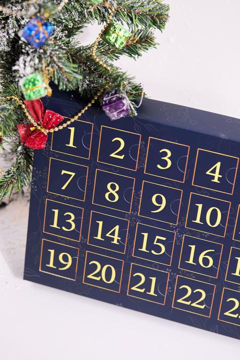 Actual product image Hanah Home Advent Calendar Mix V3 Blue