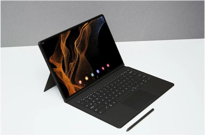 Actual product image Samsung Book Cover Keyboard (CH, Galaxy Tab S8 Ultra)
