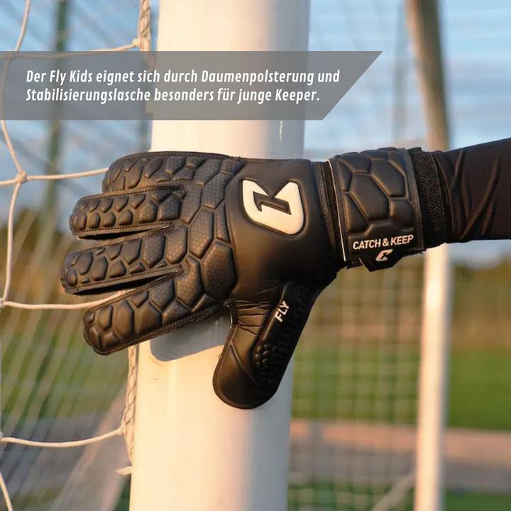 Produktbild Catch & Keep Fussballhandschuhe Fly Kids Dark Soul Gr. 5 Torwart Goalie Handschuhe (5)