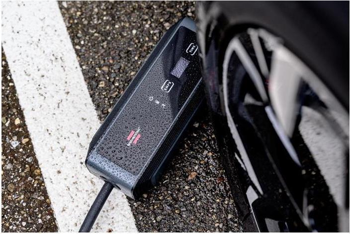 Actual product image Brennenstuhl eMobility Ladekabel Typ 2 Mode 2 16 A 11 kW (11 kW, 16 A, 8 m)