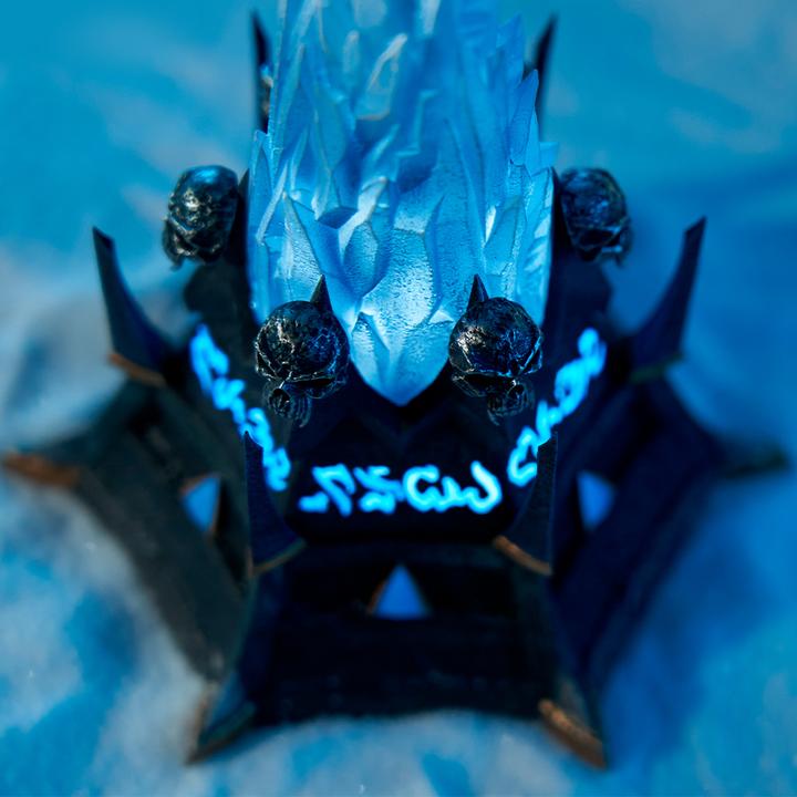 Actual product image Hex Collectibles World of Warcraft 20th Anniversary Frostmourne Collector’s Edition Replica
