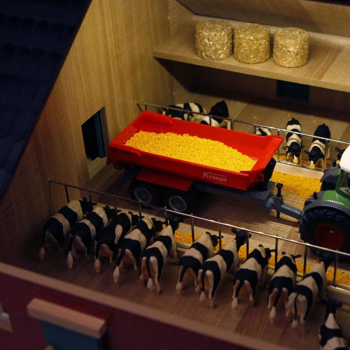 Actual product image Kids Globe Farming Farm house with stable