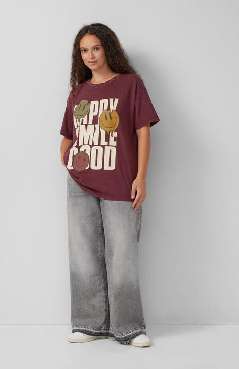 Produktbild S.Oliver T-Shirt Baumwollshirt mit Frontprint und überschnittener Schulter (52)