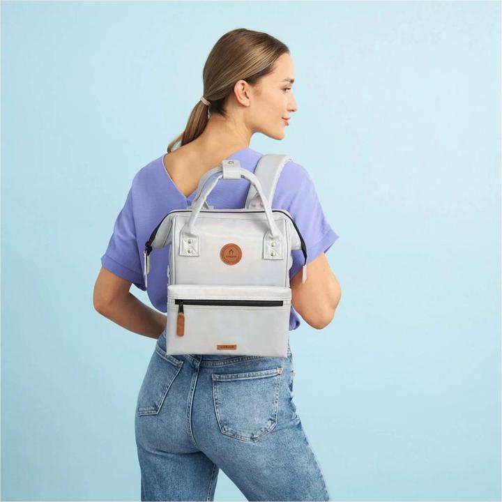 Actual product image Cabaia Adventurer S Iridescent (12 l)
