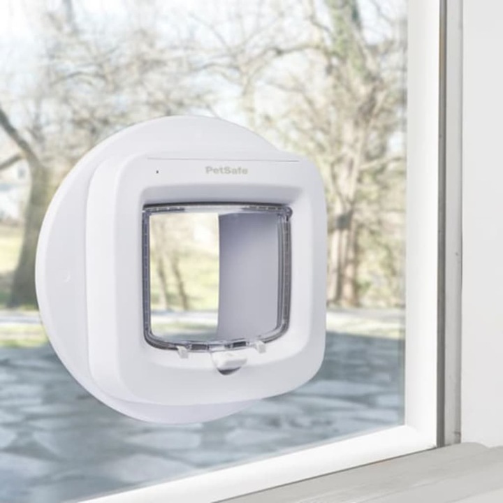 Actual product image PetSafe Cat door Microchip (Microchip Cat Flap)