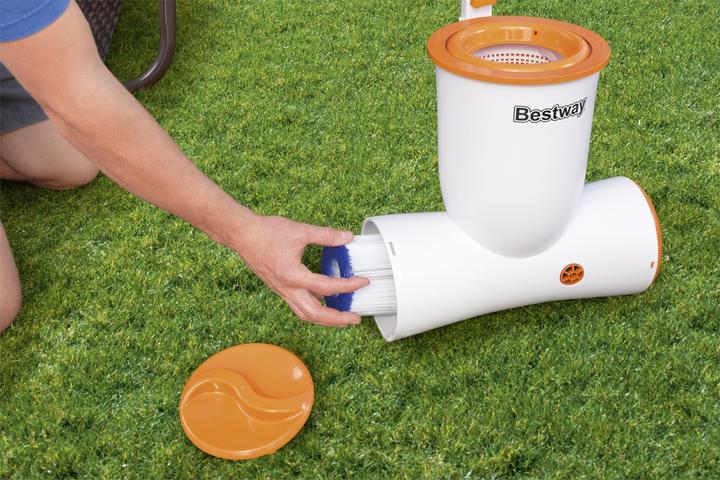 Produktbild Bestway Skimatic™ 2-in-1 Einhängeskimmer/Filterpumpen-Kombination 3.974 l/h, 73 W
