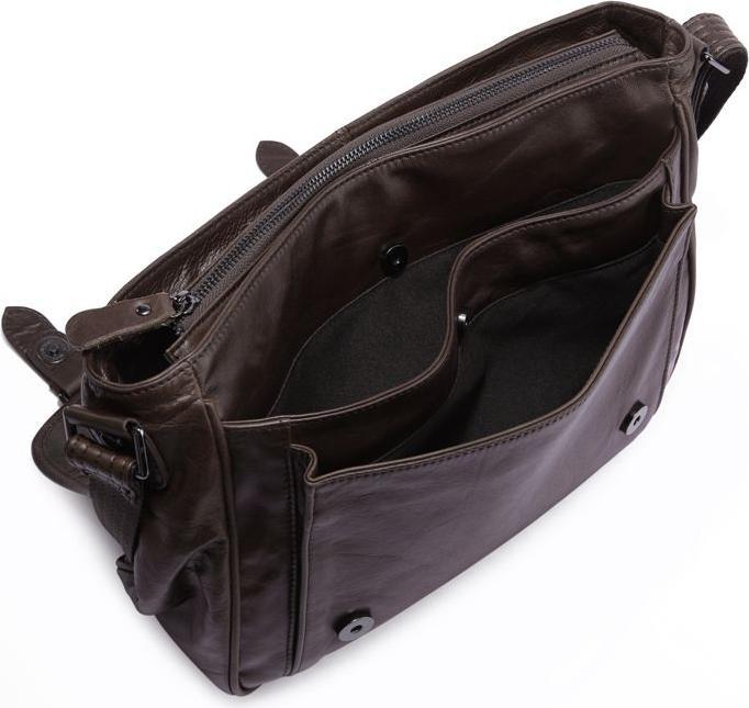 Actual product image Delton Bags Overly