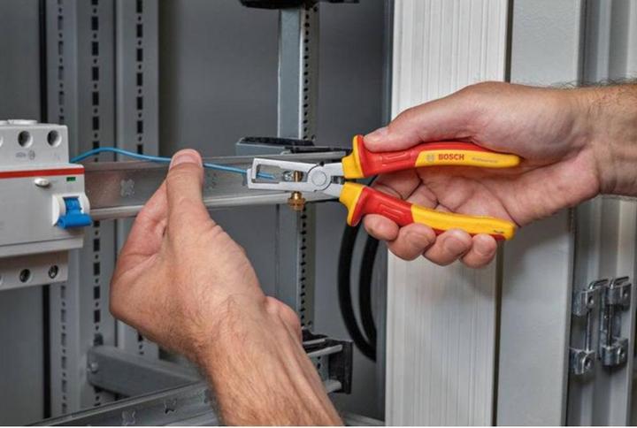 Actual product image Bosch Professional VDE wire stripper (220 mm)