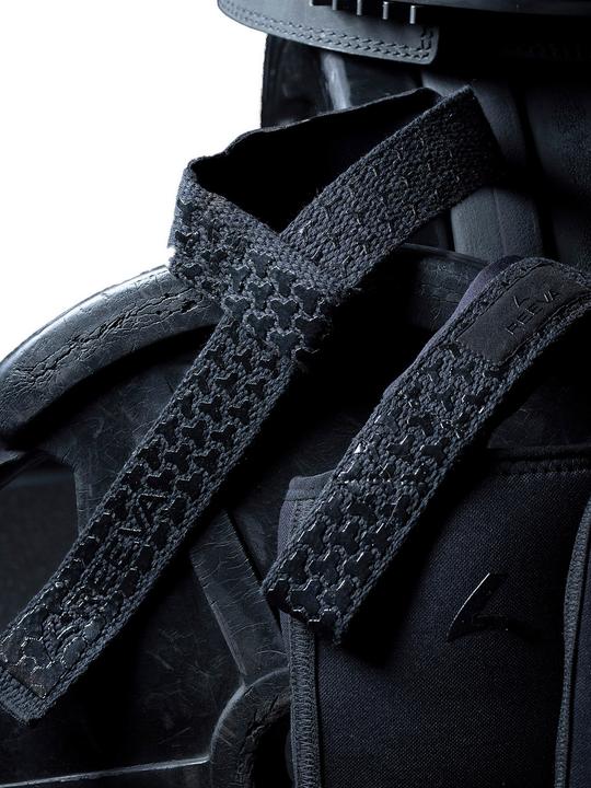 Actual product image Reeva lifting strap with padding ultra grip