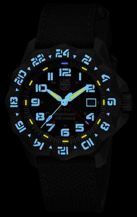 Produktbild Luminox F-117 Nighthawk 6400 Series (Analoguhr, Taucheruhr, Swiss Made, 44 mm)