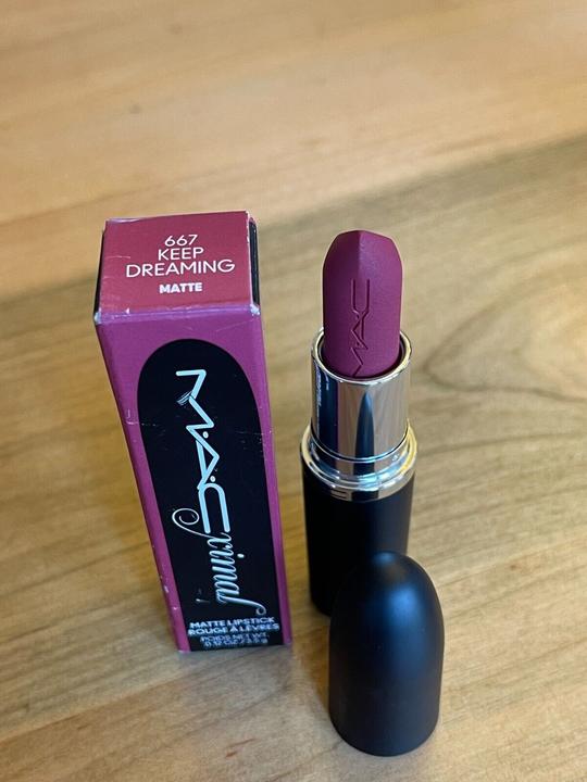 Actual product image MAC Cosmetics Macximal Silky Matte Lipstick Soar (Soar)