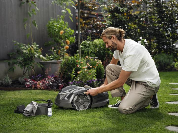 Produktbild Husqvarna Automower® Wartungs- und Reinigungskit (Mähroboter, Gartenmaschinen Ersatzteile)