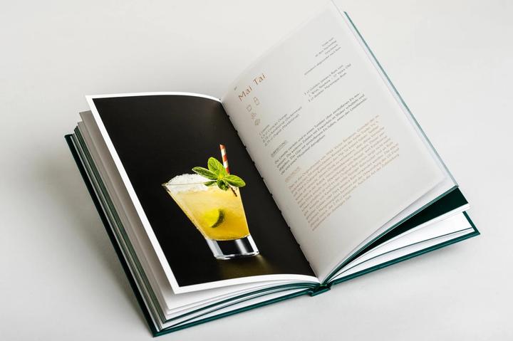 Actual product image Cocktail Klassiker (German, Franz Brandl, 2019)