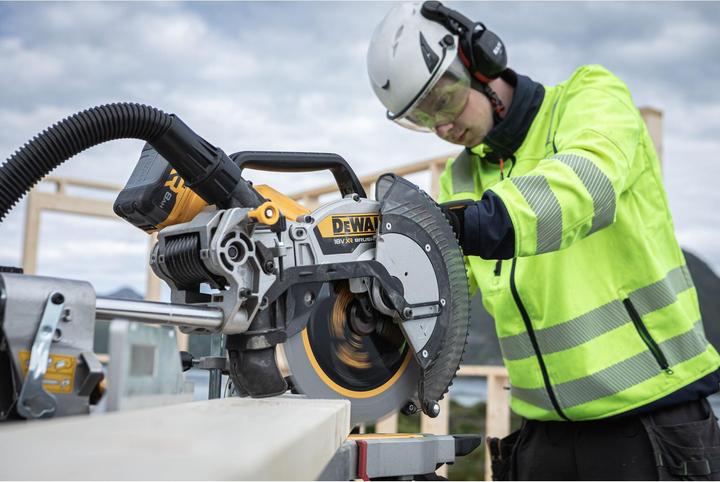 Actual product image DeWalt 18V Akku-Paneelsaege, 305mm