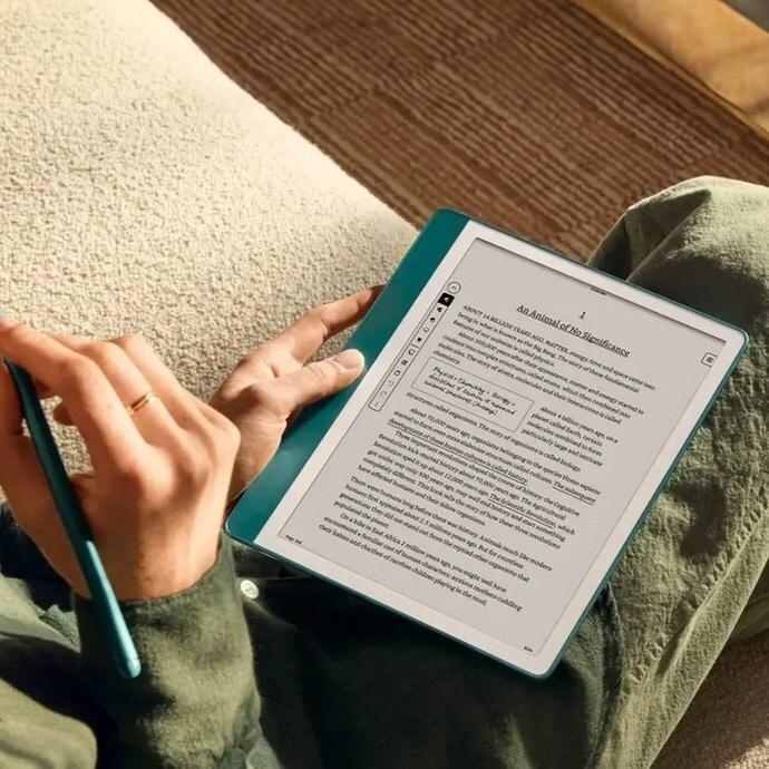 Actual product image Amazon Kindle Scribe 2024 (10.20", 64 GB, Jade green metallic)