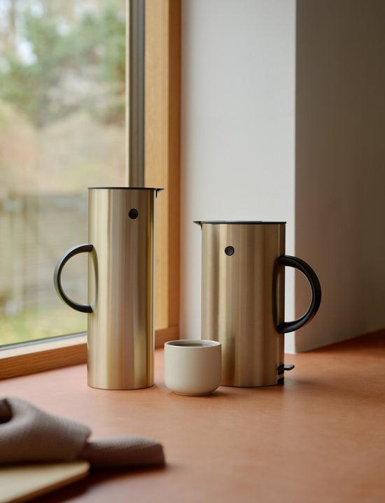 Produktbild Stelton EM Wasserkocher brushed brass (1.50 l, EU-Stecker)