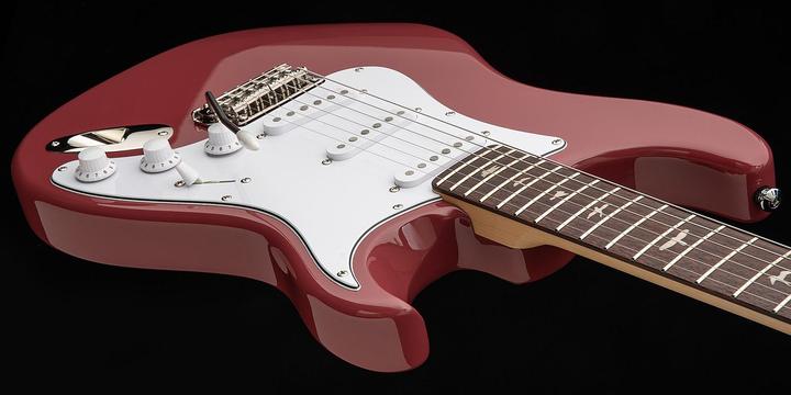 Actual product image PRS SE Silver Sky | Derby Red (Electric guitar, Maple, Nickel, Poplar, Rosewood, Synthetic bone)
