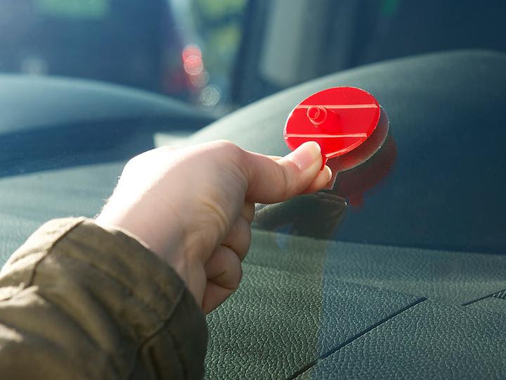 Actual product image AGT Windscreen repair kit